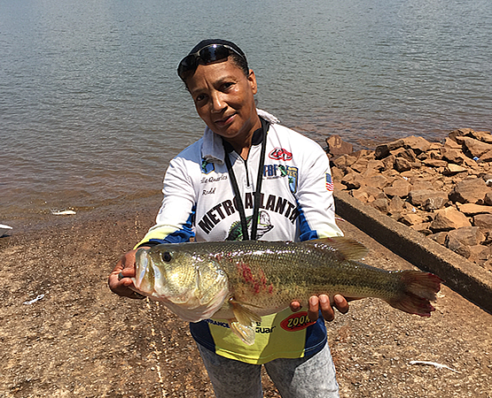 Big FIsh WInner BORDER LAKE WEST POINT - Michelle Quarles